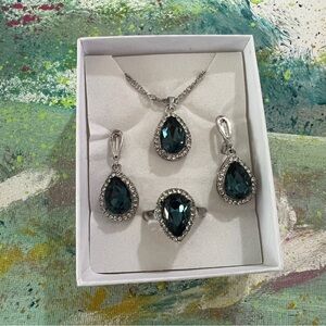 Elegant Silver and Blue Jewelry Set